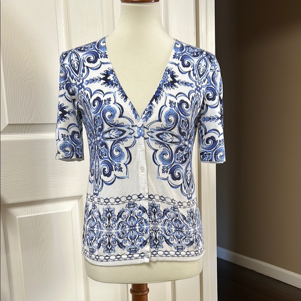 Talbots Blue and White Patterned Women's Charming Cardigan Size Small